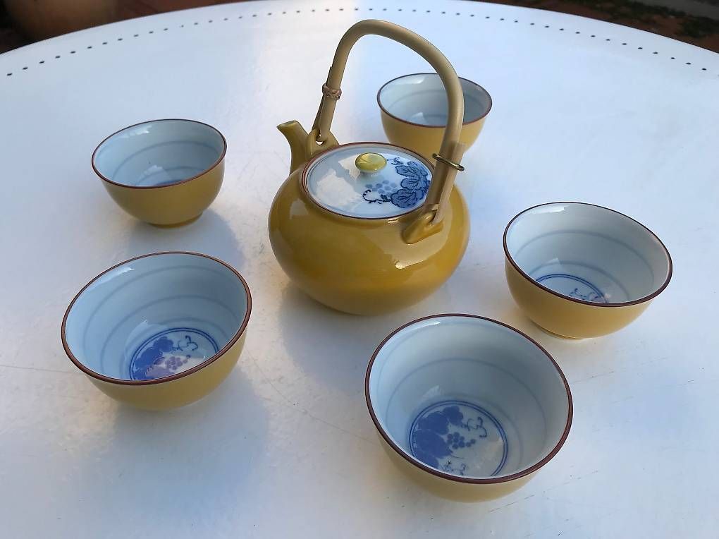 Set di piatti: Service à thé japonais – Usato da Estavayer-le-Lac venduto da mar_2s6b
