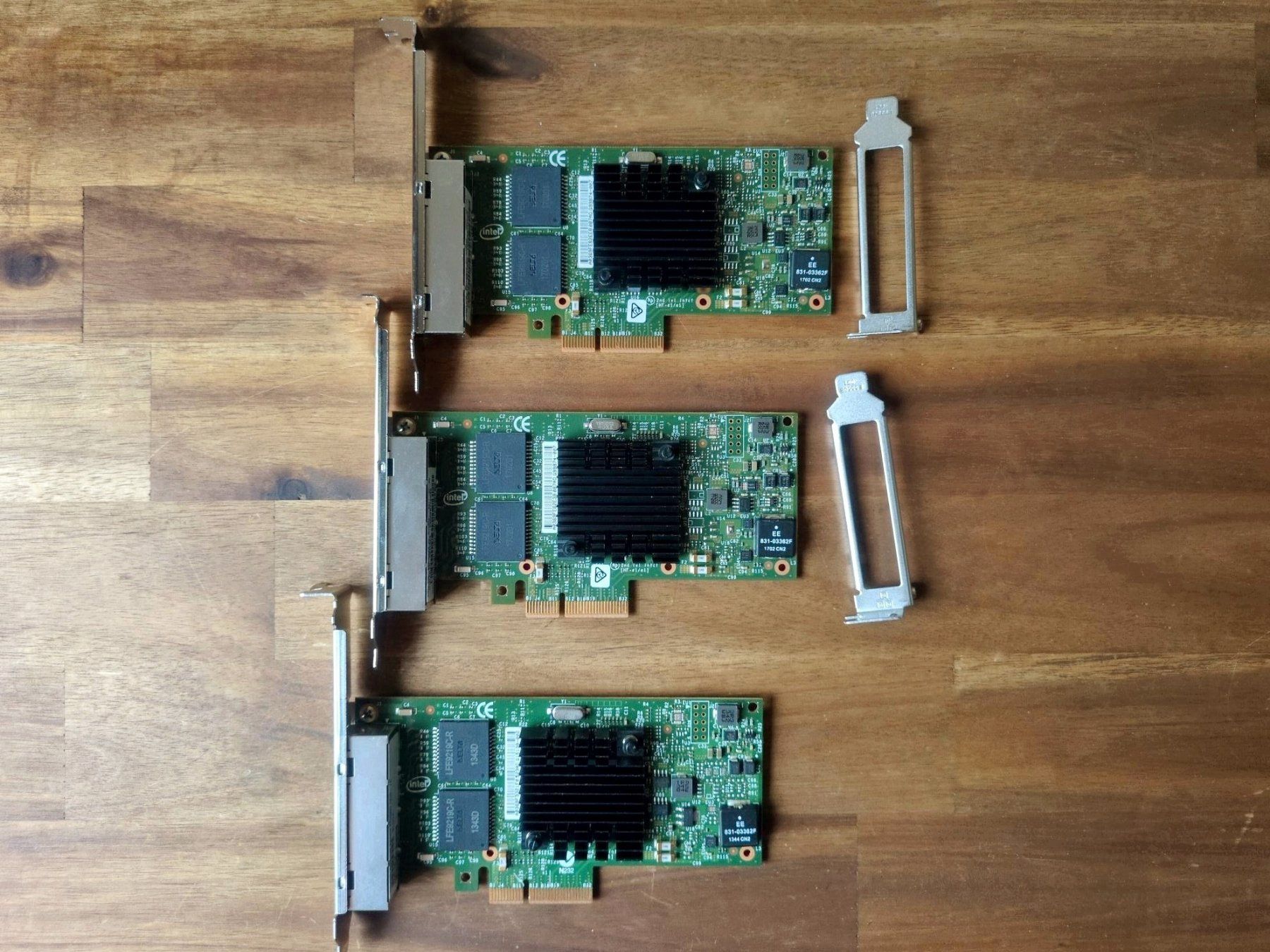 Intel Unità & Adattatore: 3x Original Intel i350-T4 Quad NICs – Usato da Langenthal venduto da YElektra