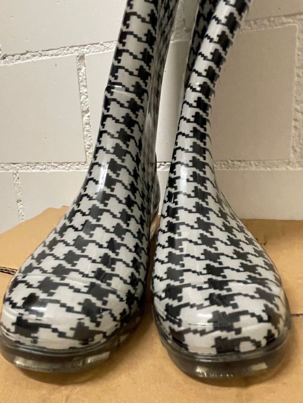 Scarpe da donna: Gummistiefel/Cooles Muster Gr. 38/Neu – Nuovo e nell'imballaggio originale da Volketswil venduto da rubin74 1