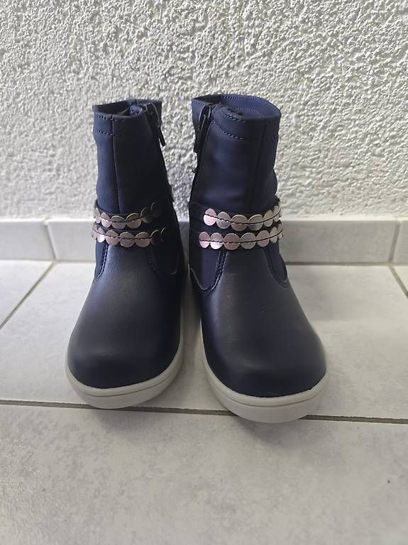 Chaussures filles: Stiefel – D'occasion à Zuchwil par Lea007