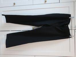 Schwarze Hose