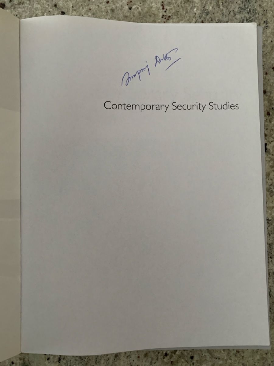 Livres: Contemporary Security Studies, 3rd Edition, Signed! – D'occasion à Genève par sunsustains 2