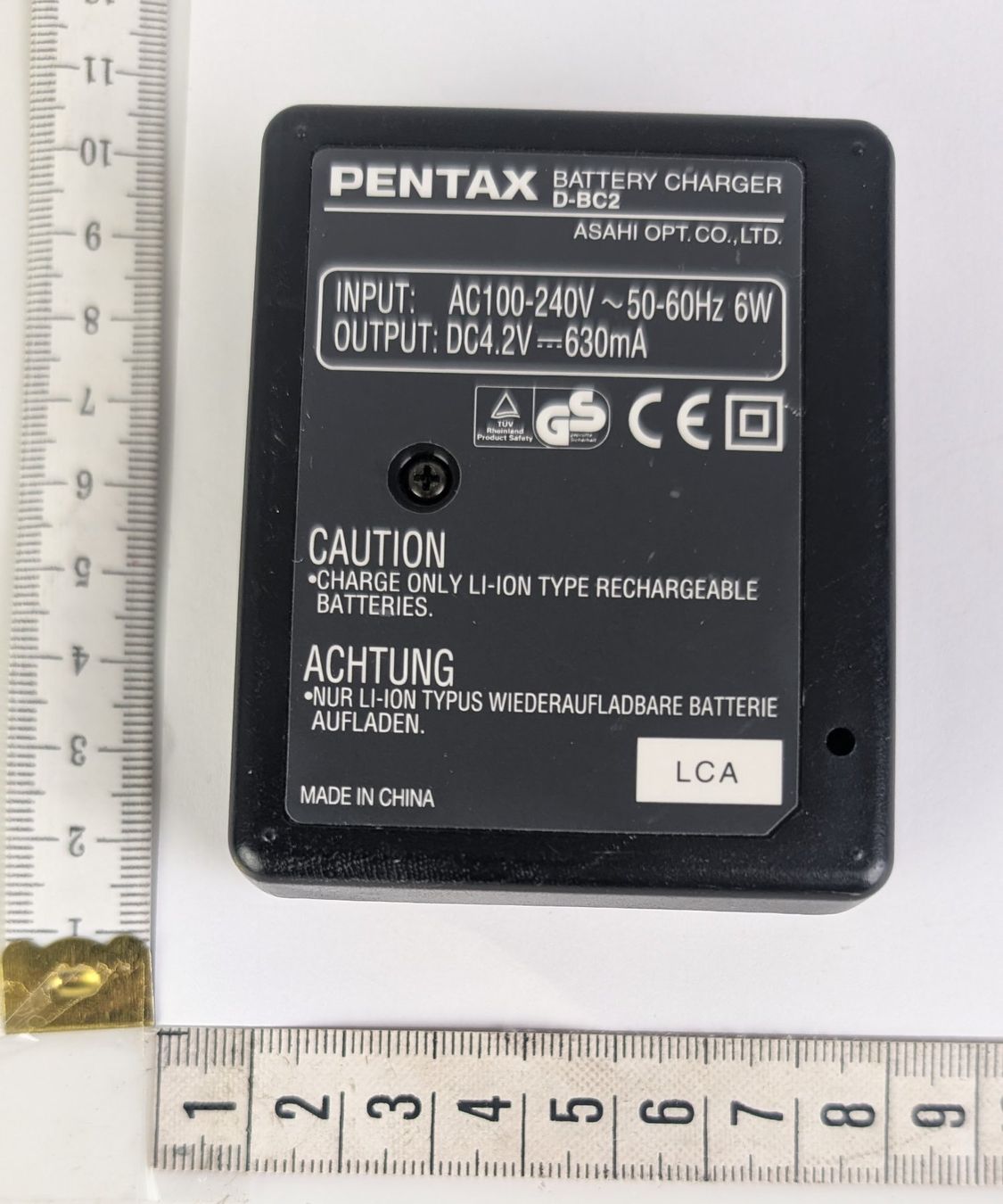 Pentax Altri Accessori: Pentax D-BC2 Akku Ladegerät - Top Zustand – Usato da Zürich venduto da axolottchen 3