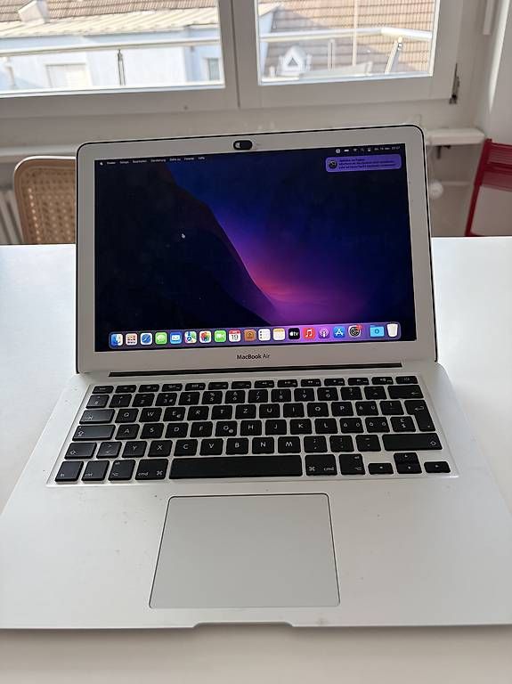 Apple Notebook: MacBook Air 13Zoll 2015 – Usato da Zürich venduto da Monbrok54 1