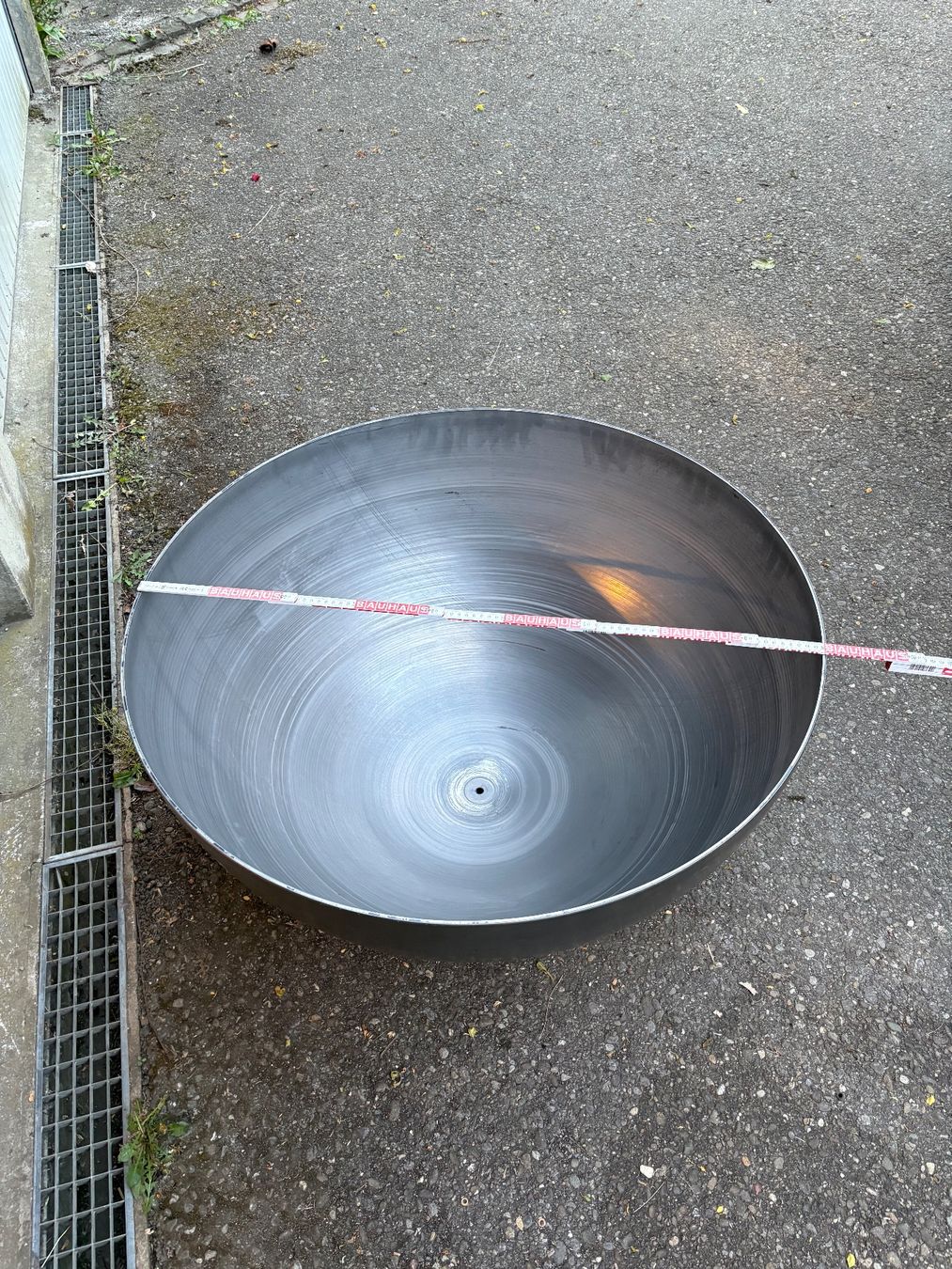 Bracieri: massive Halbhohlkugel, Feuerschale, D=90cm, Dicke 5mm! – Nuovo e nell'imballaggio originale da Oberwil-Lieli venduto da metal-works 2