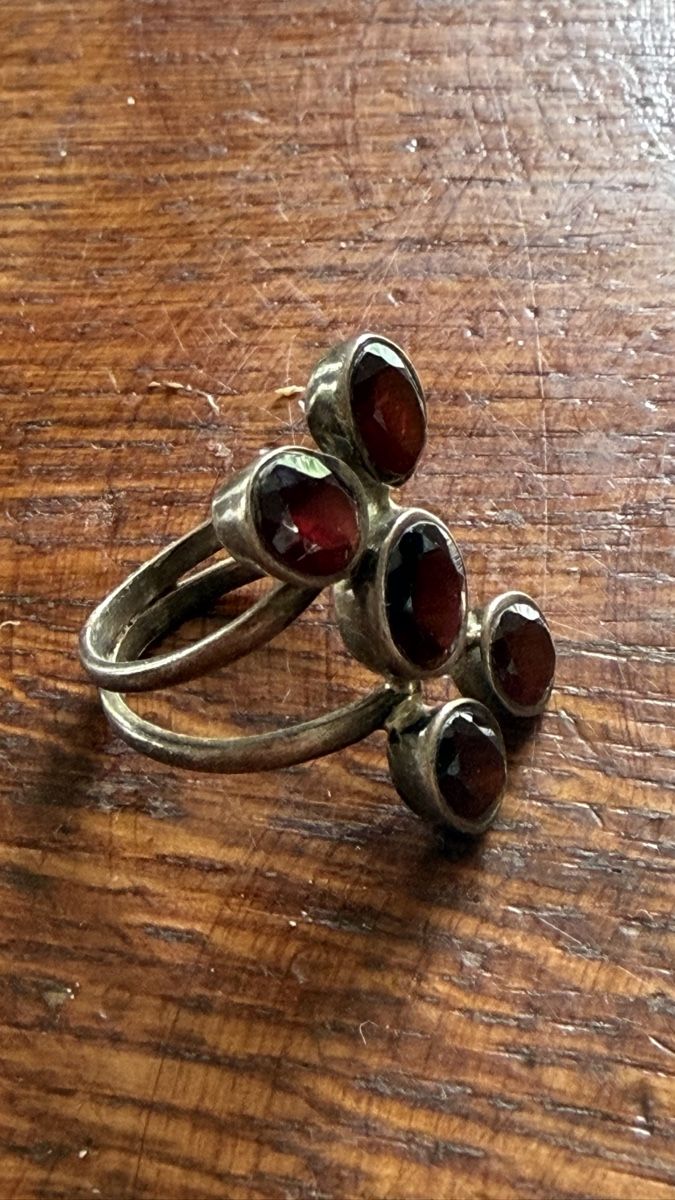 Anelli: Fingerring Ring Silber mit 5 Granaten – Usato da Riedholz venduto da Frettchen63 6