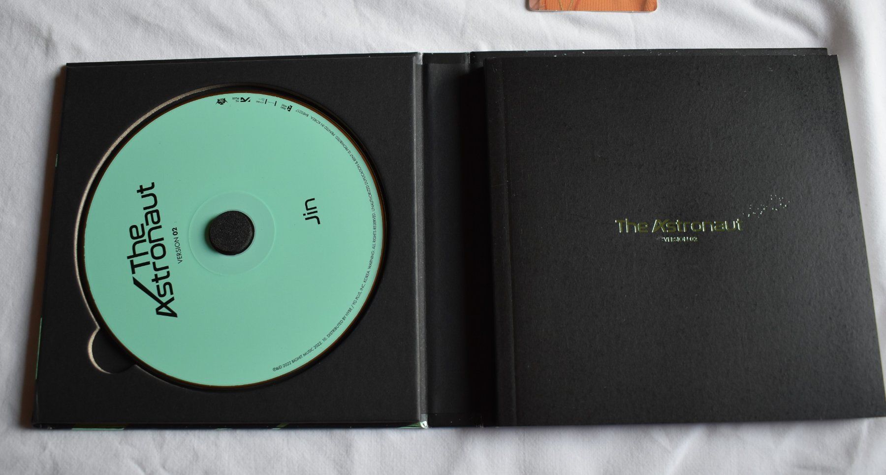 CDs: JIN ALBUM THE ASTRONAUT  VERSION O2 – D'occasion à Luthern par Babyorange1 3