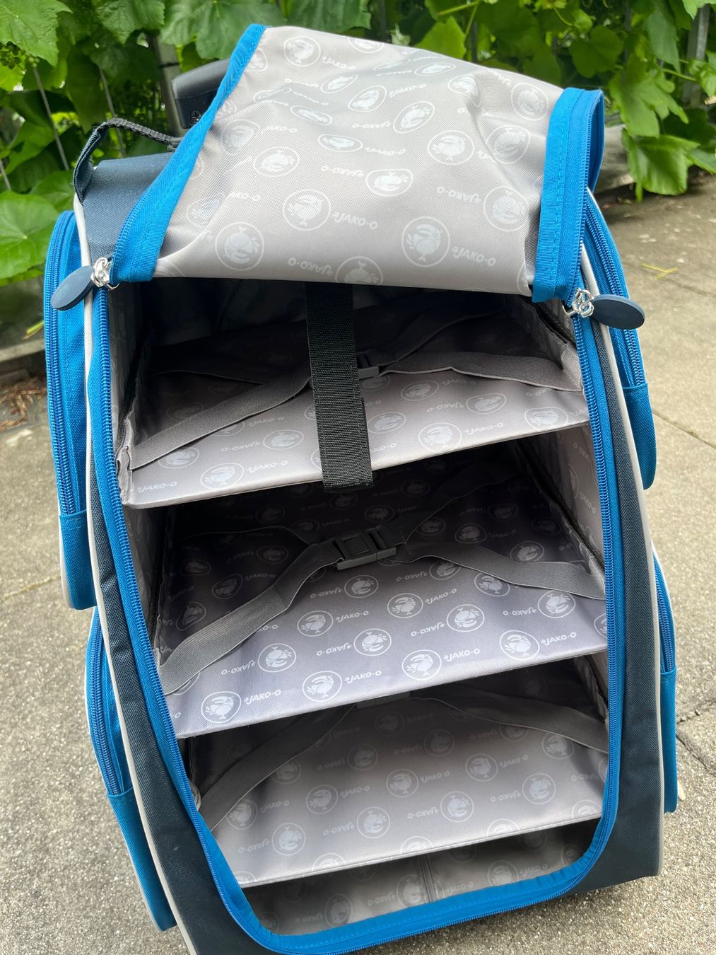 Koffer & Taschen: Rollkoffer / Trolley Jakoo BLAU – Gebraucht aus Wil ZH von Wonderwoman76 2