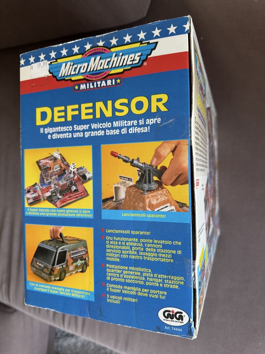 Micro Machines Spielzeuge: Micro Machines Defensor Combat Carrier GIG Galoob 1997 MISB – Neu und originalverpackt aus Wolfhausen von KugelKopf 3