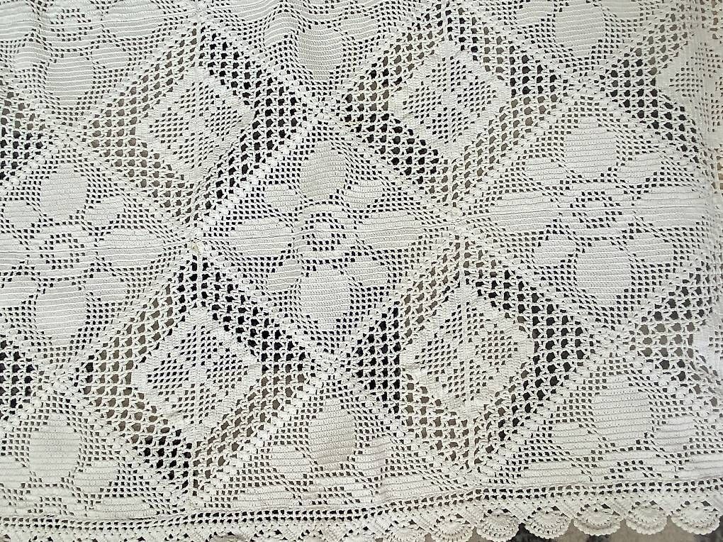 Coperte: Häckeldecke – Usato da Worb venduto da Khloe72