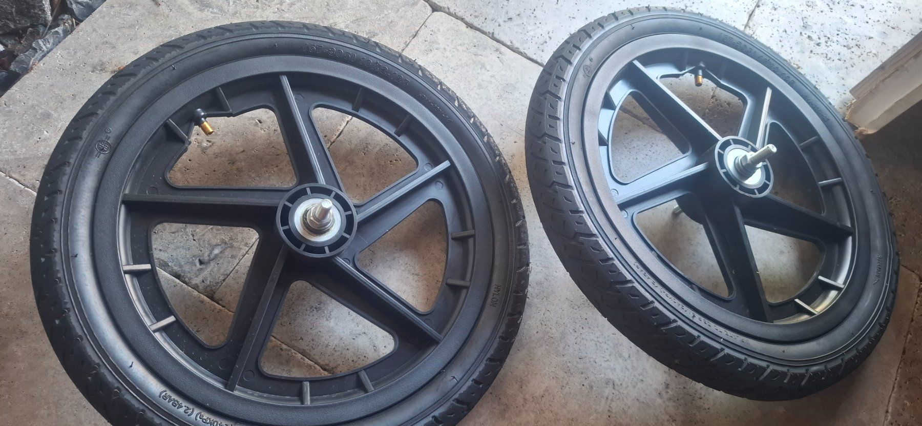 Pneumatici & Ruote complete: Anhänger Räder Neu – Nuovo e nell'imballaggio originale da Rorbas venduto da Fugsuzo 2
