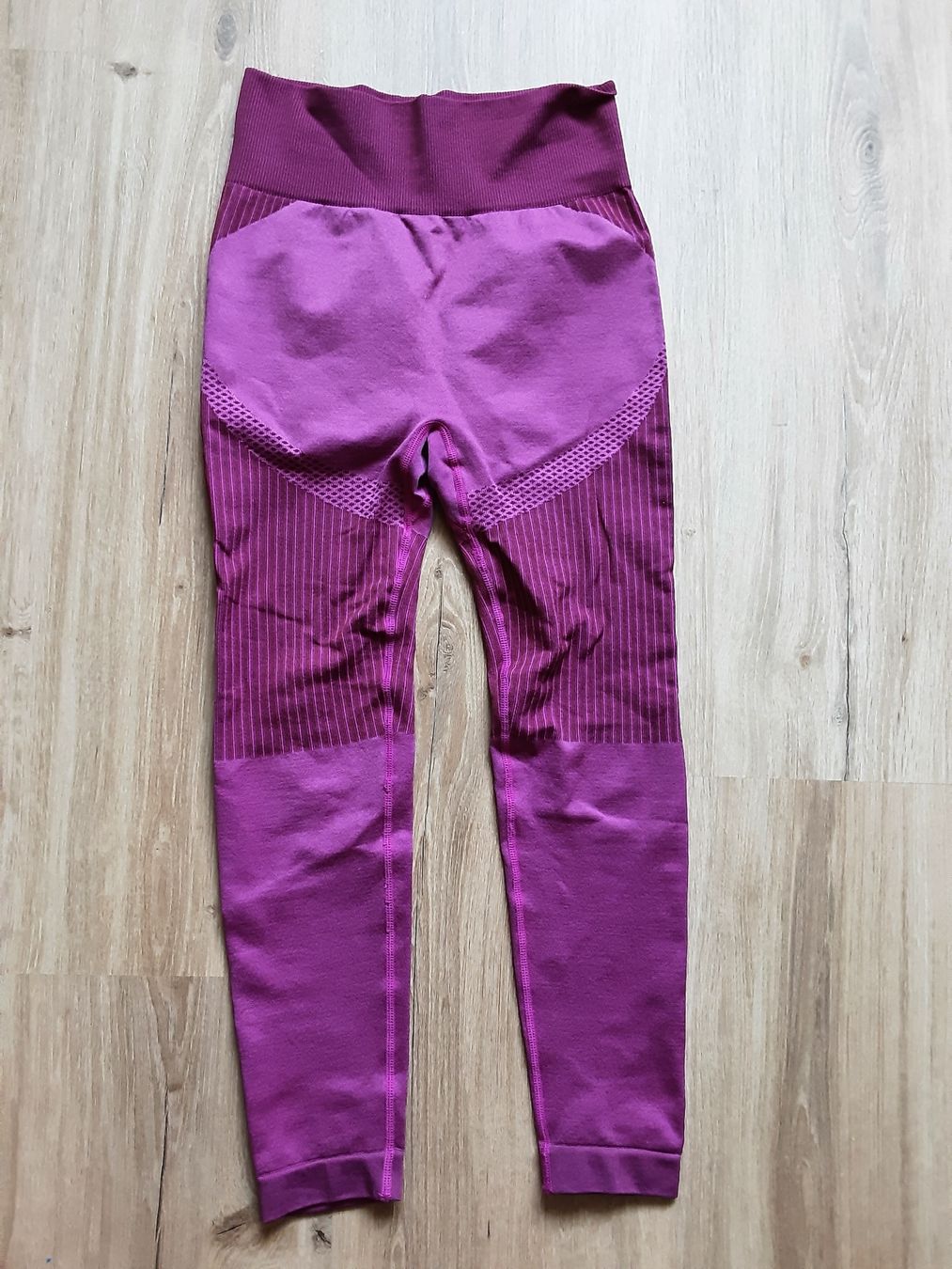 Leggings: Sportleggings  Grösse S  – Gebraucht aus Altdorf UR von Brandli