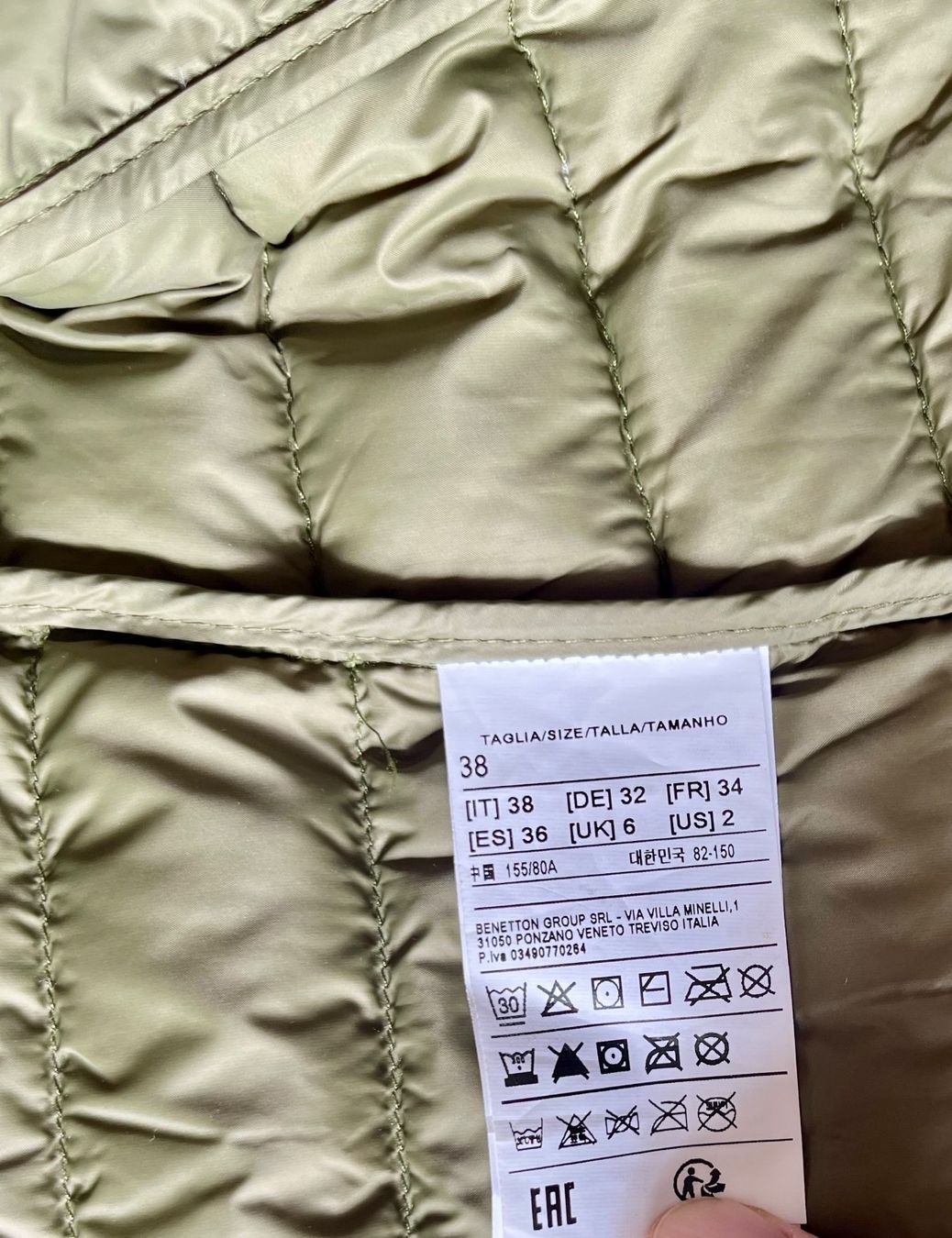 Benetton Giacche: Doudoune en plumes Benetton vert olive, T38 – Usato da Neuchâtel venduto da Virg30 5
