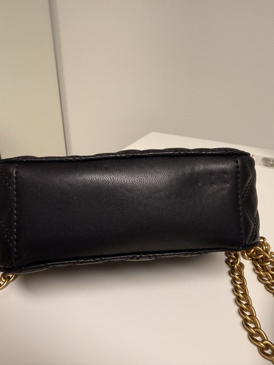 Guess Borse da donna: Guess Umhängetasche – Usato da Dübendorf venduto da Debbiedeborah 4