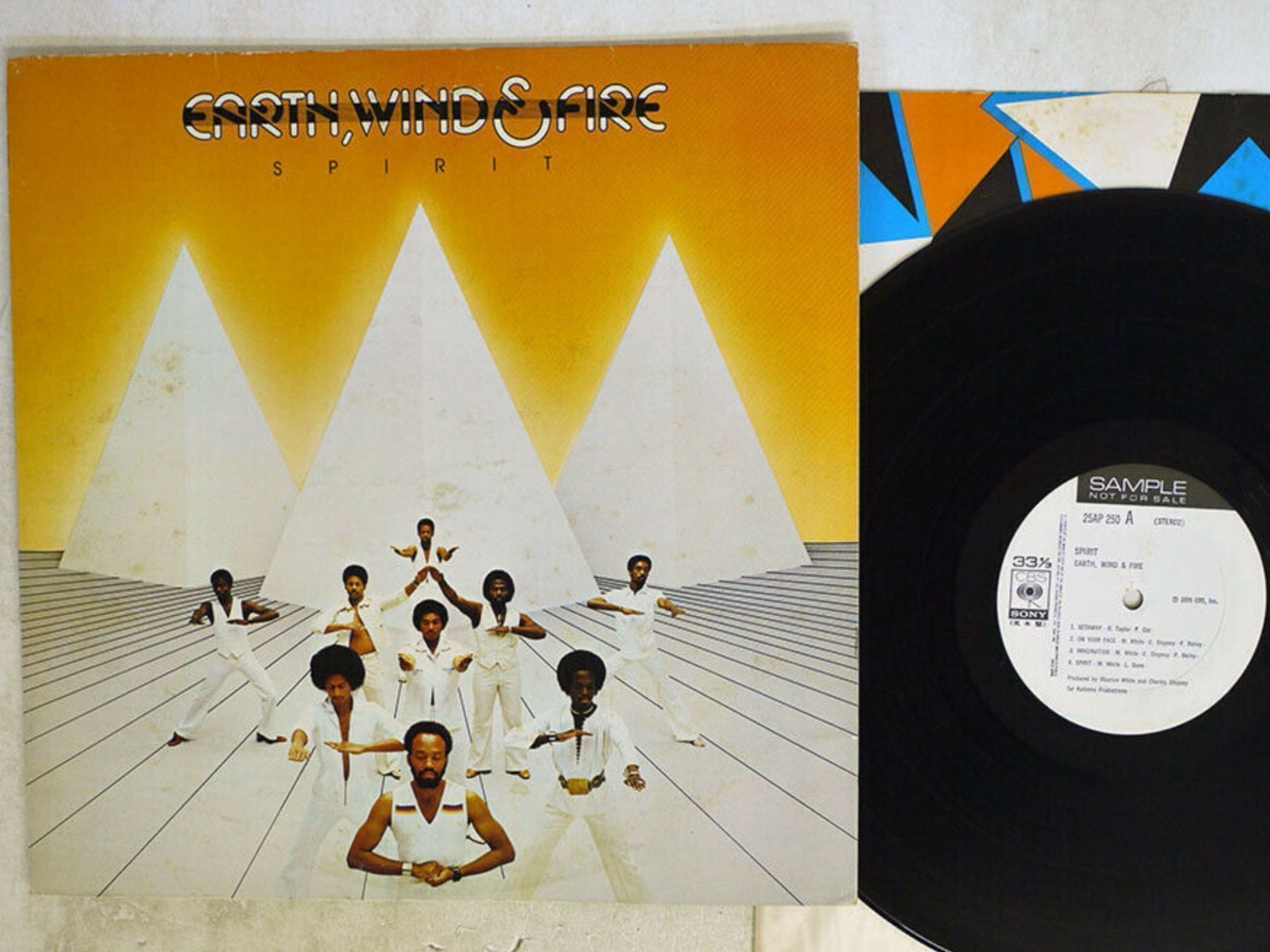 Dischi in vinile: Earth, Wind & Fire Spirit 25AP 250 lp – Usato da Noes venduto da Orsomarso72
