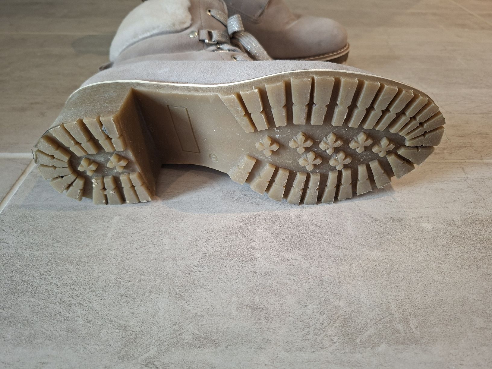 Tamaris Scarpe da donna: Tamaris Stiefelette Leder Beige – Usato da Hitzkirch venduto da Emanuela.Cucco 1