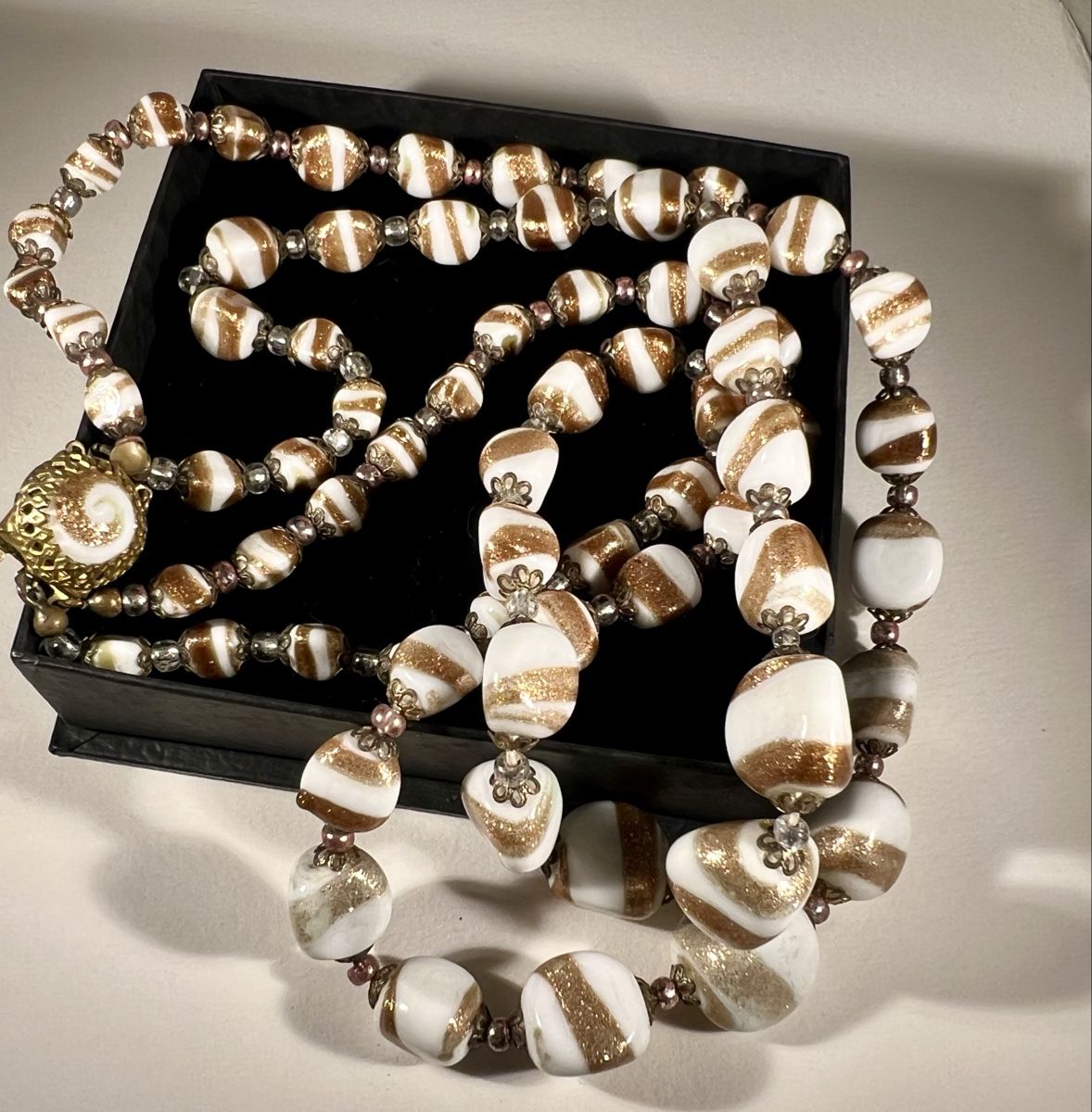 Murano Catenine: Collier Murano Blanc Doré Double Rang fait main, 50s – Usato da Genève venduto da DELIRBEADS 5