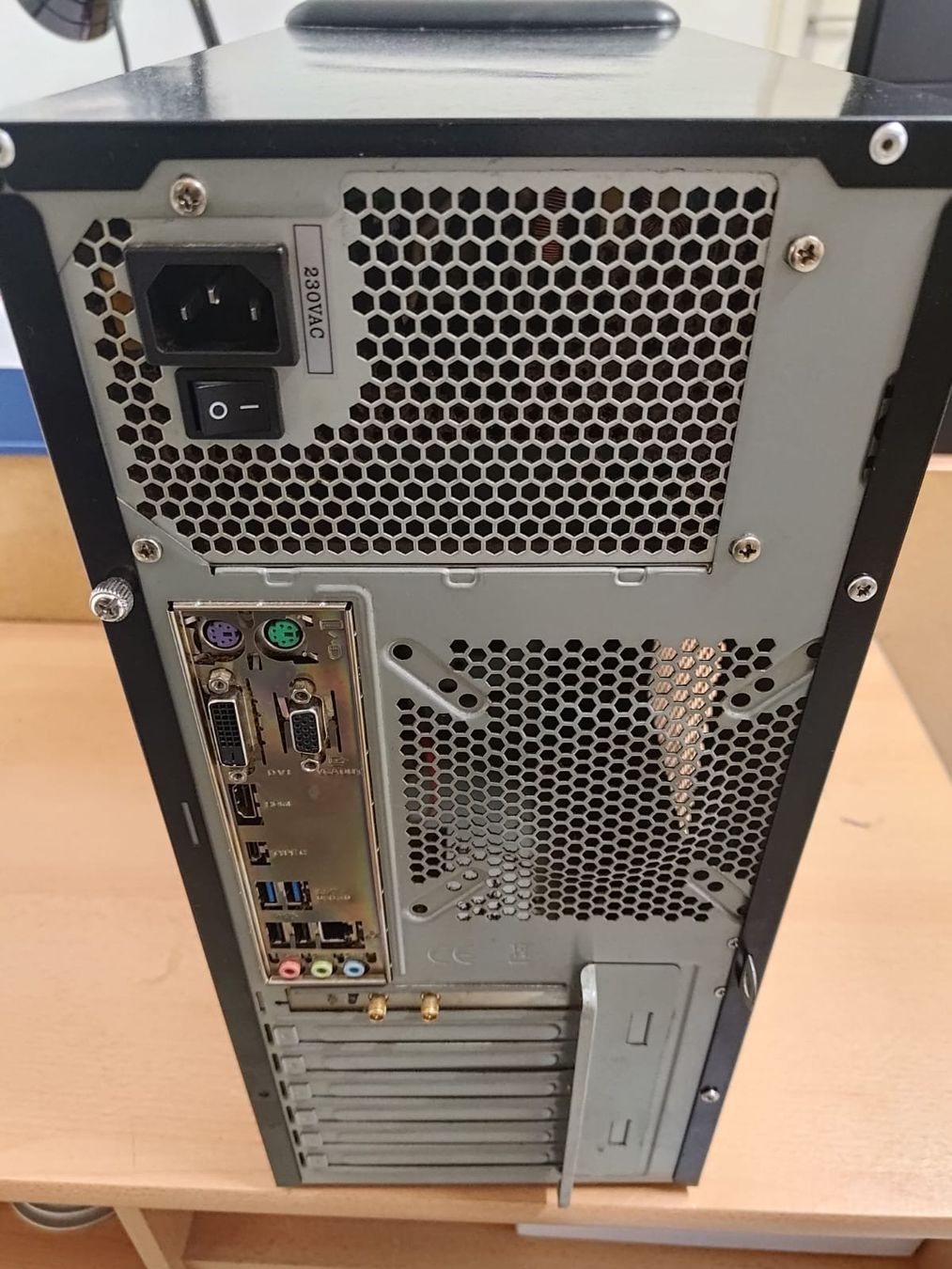 Steg PC: STEG Occasion Tower Computer, Intel Core i5, 8 GB Ram – Usato da Allschwil venduto da Pc-Expert 2