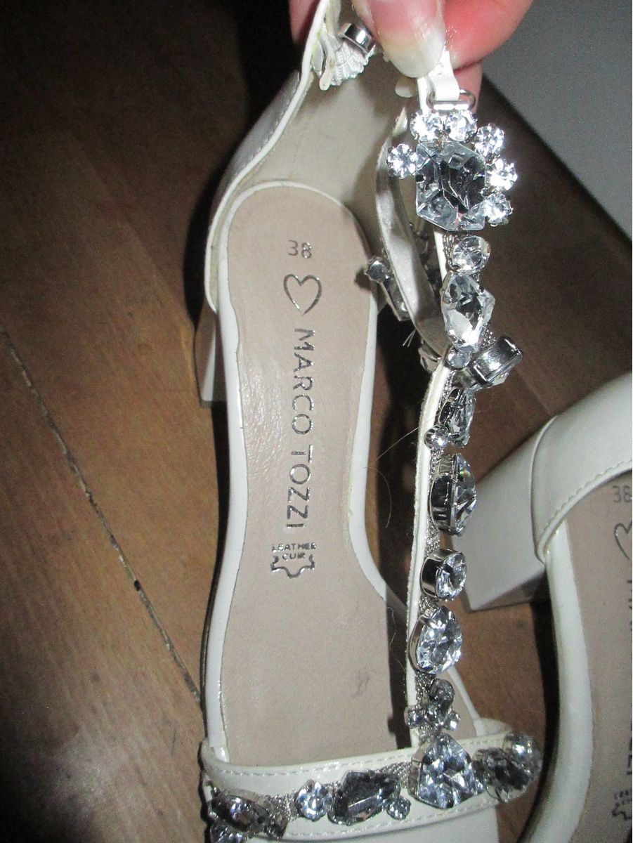 Scarpe da donna: Weisse High heels mit Glitzersteinen – Usato da Stäfa venduto da jo1735 2