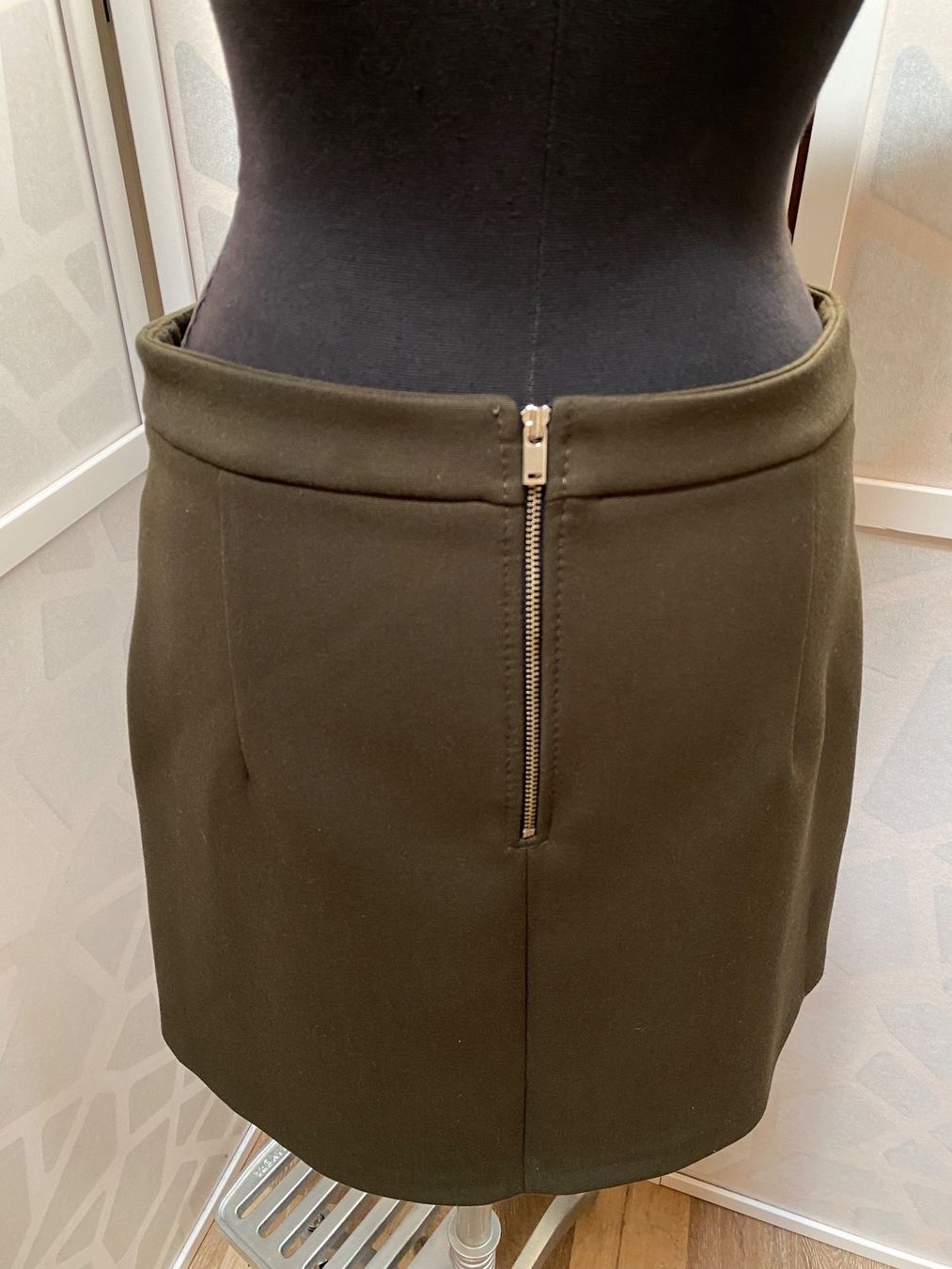 Röcke: Great khaki miniskirt. XS – Gebraucht aus Grund b. Gstaad von PlageNeigeplus 4