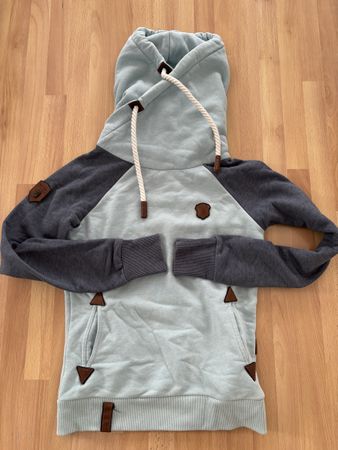 PULLOVER