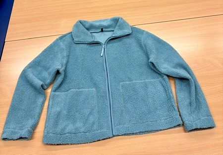 Flauschige Damen Jacke, ideal für den Übergang, Grösse L