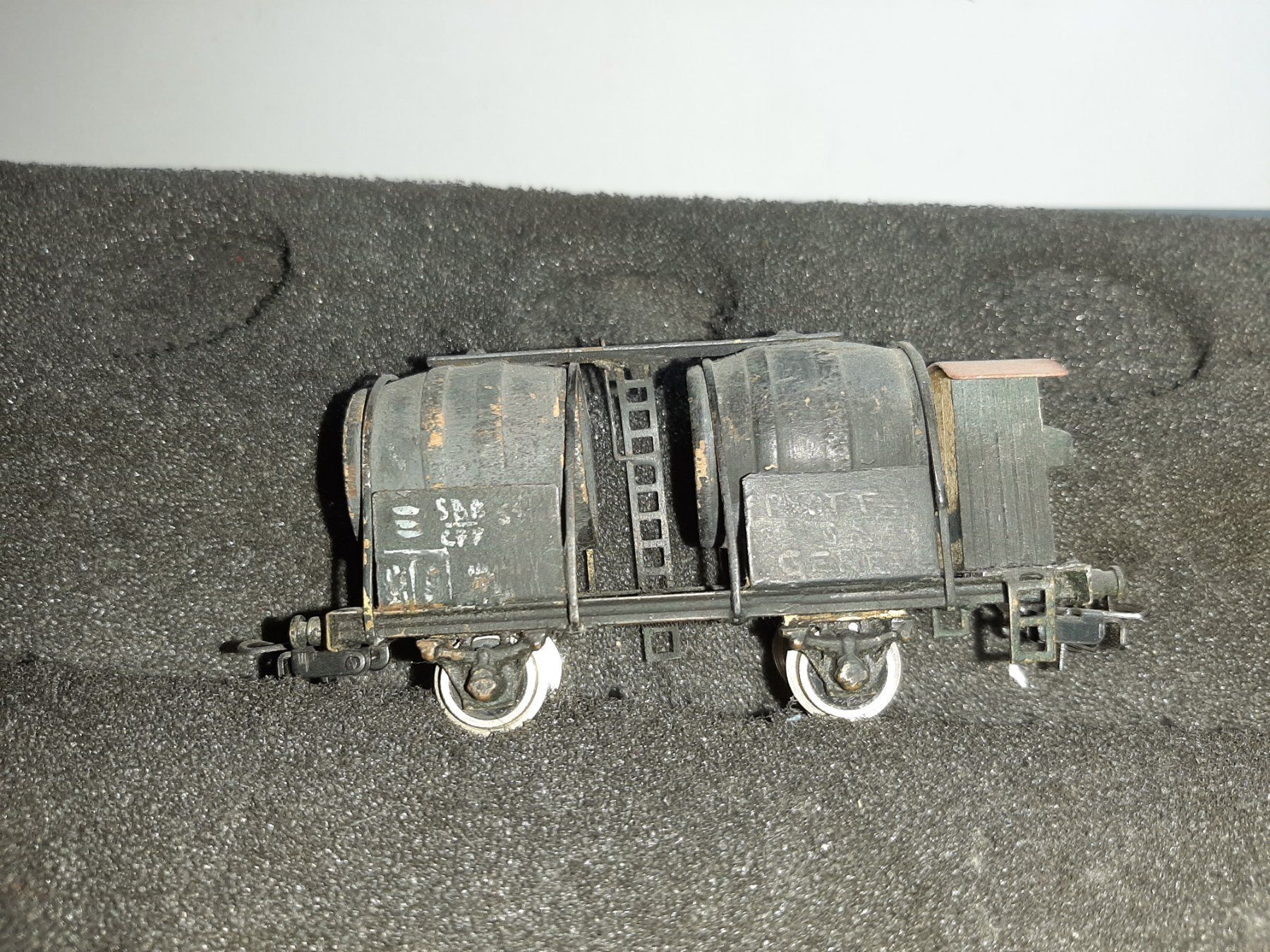 Modelleisenbahnen: PAS DE MARQUE – Gebraucht aus Avully von RIVALIS