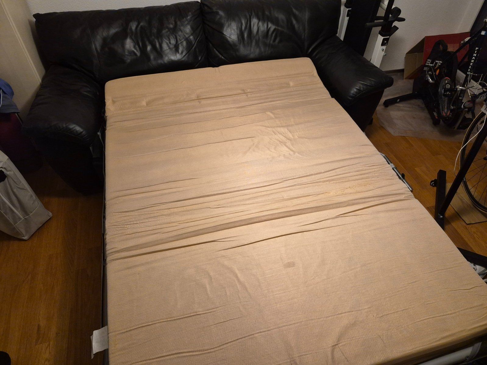 Sofas: Bequemes Leder Bettsofa – Gebraucht aus Waltenschwil von Hoipfnuesel 2