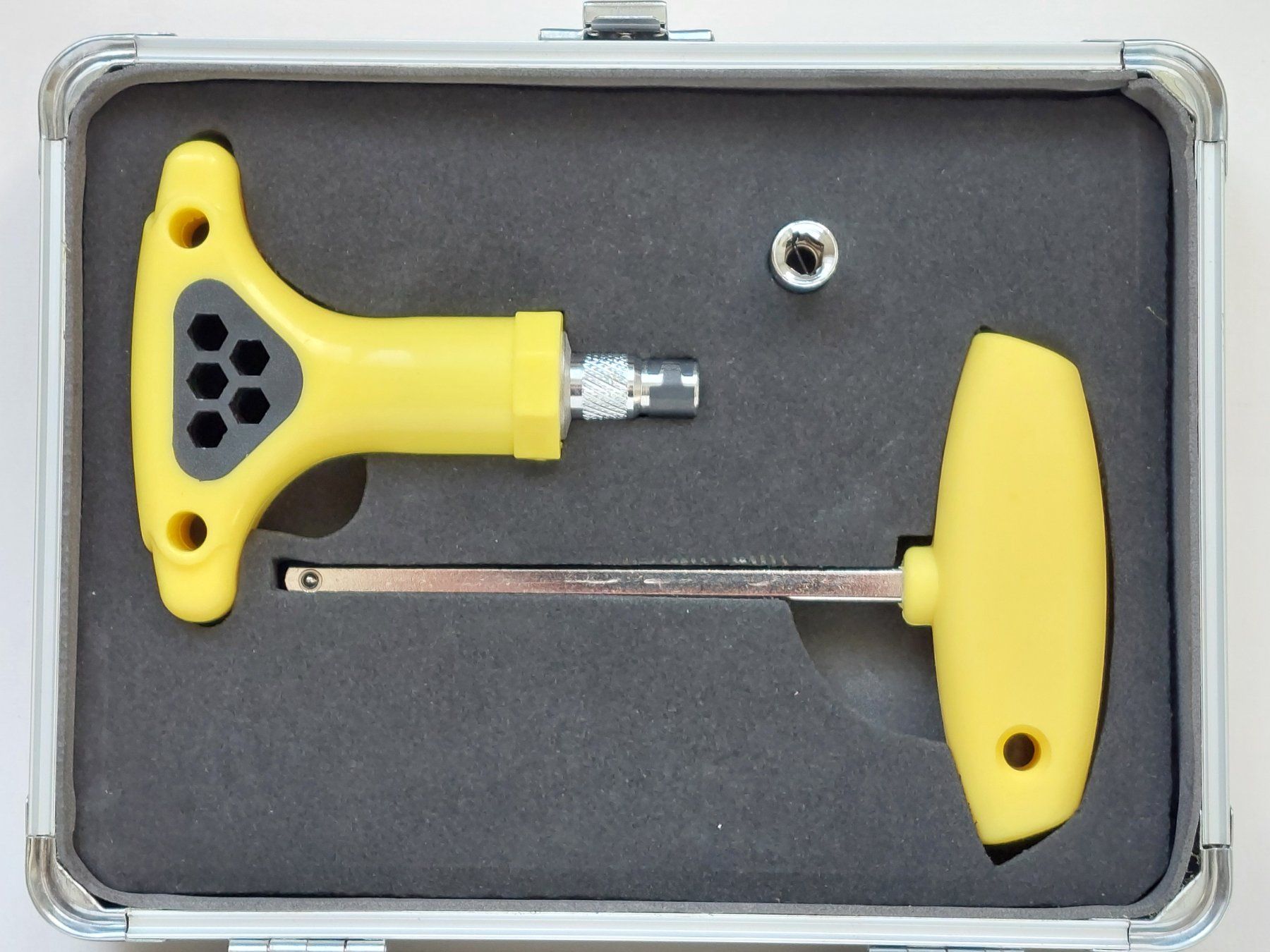 Alle Werkzeuge: 105-teiliges Sicherheits-Bit-Set von Toolcraft – Gebraucht aus Liebefeld von Helveticus6 2