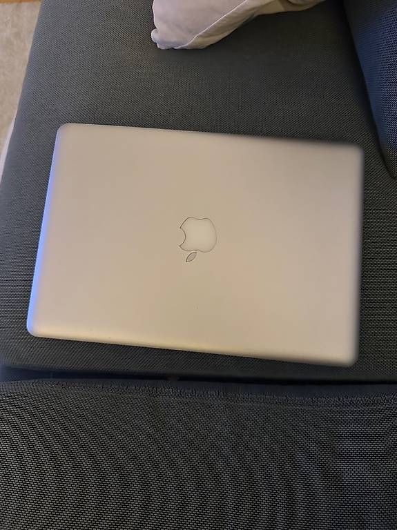 Apple Notebook: MacBook Pro (2010) – Usato da Basel venduto da mahatmaganja