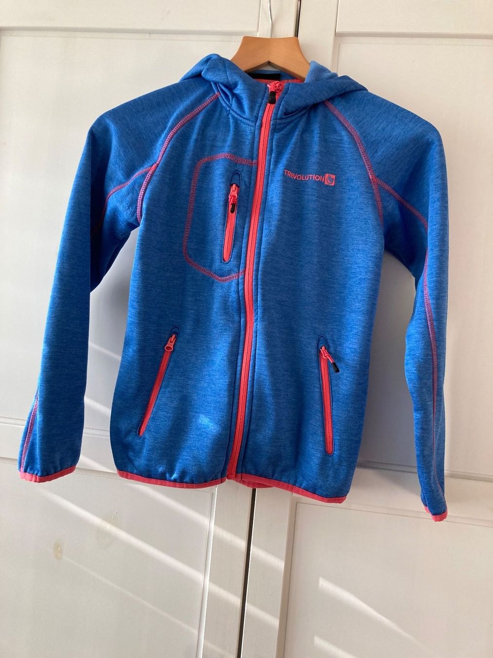 Kleiderpakete: Fliessjacken und Pullover – Gebraucht aus Dietlikon von ioa_wd8m 2