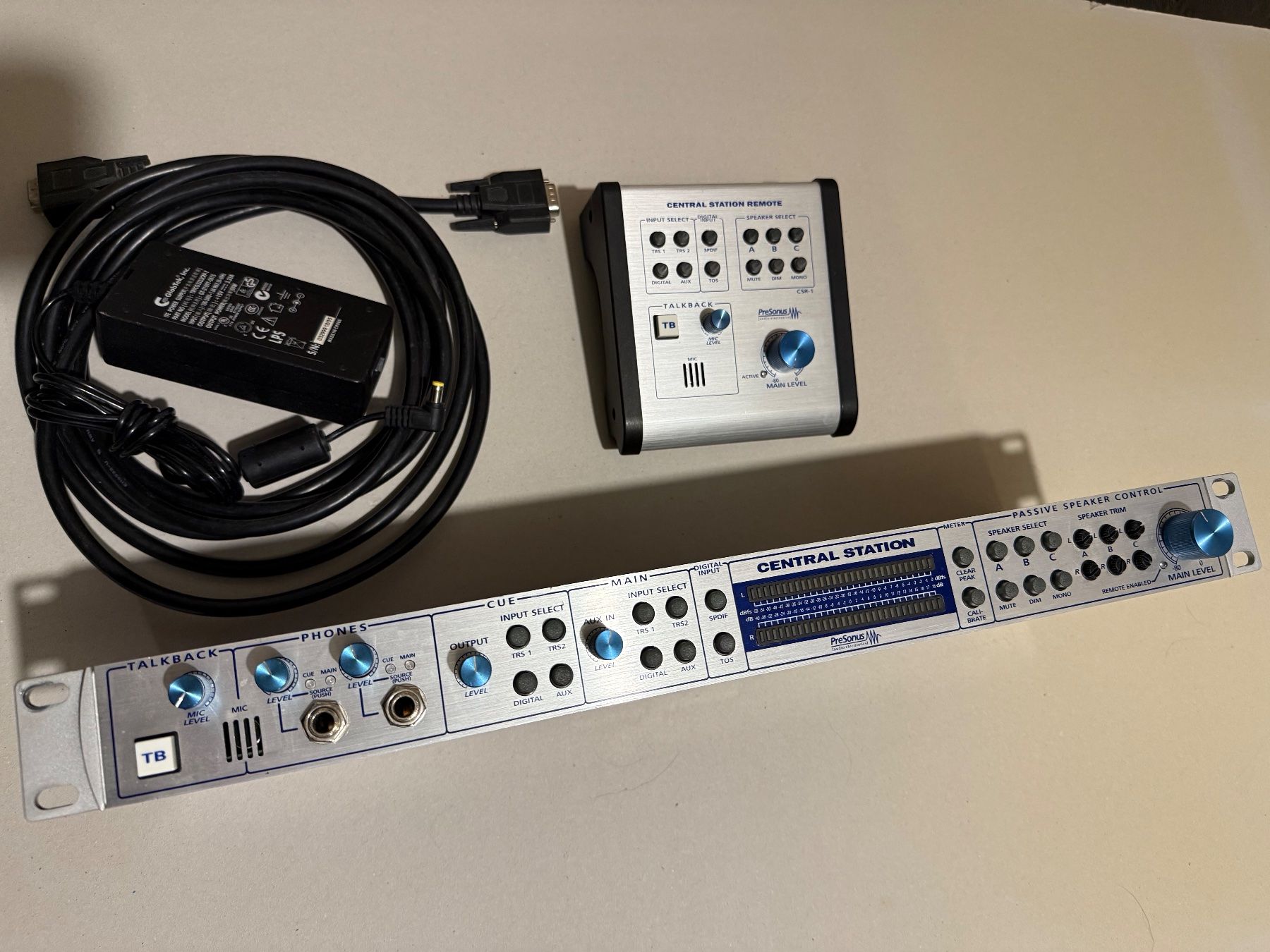 Sistema di controllo: Presonus Central Station - Monitorcontroller – Usato da Burgdorf venduto da d-noize 2