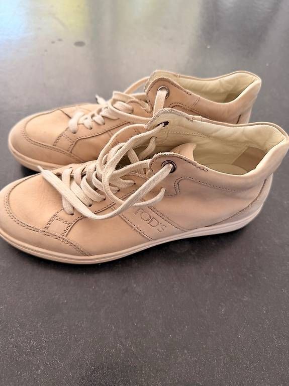 Chaussures femmes: Tods Lederschuhe  – D'occasion à Zürich par sua_8b9h 2