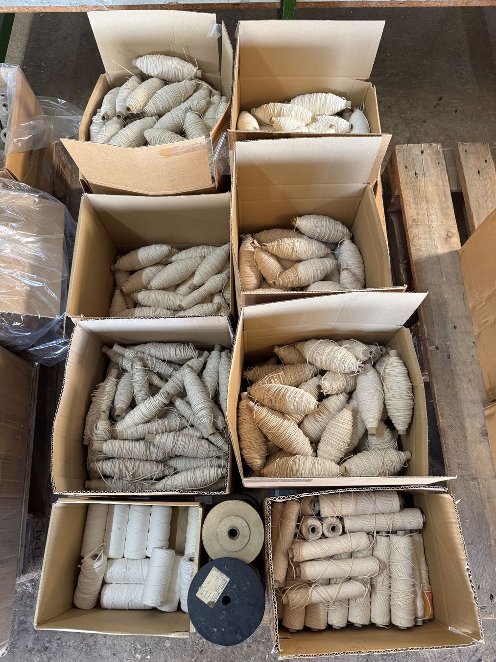 Bougies: 701 Posten Kerzendocht aus Liquidation – D'occasion à Derendingen par Meisterstuecke 1