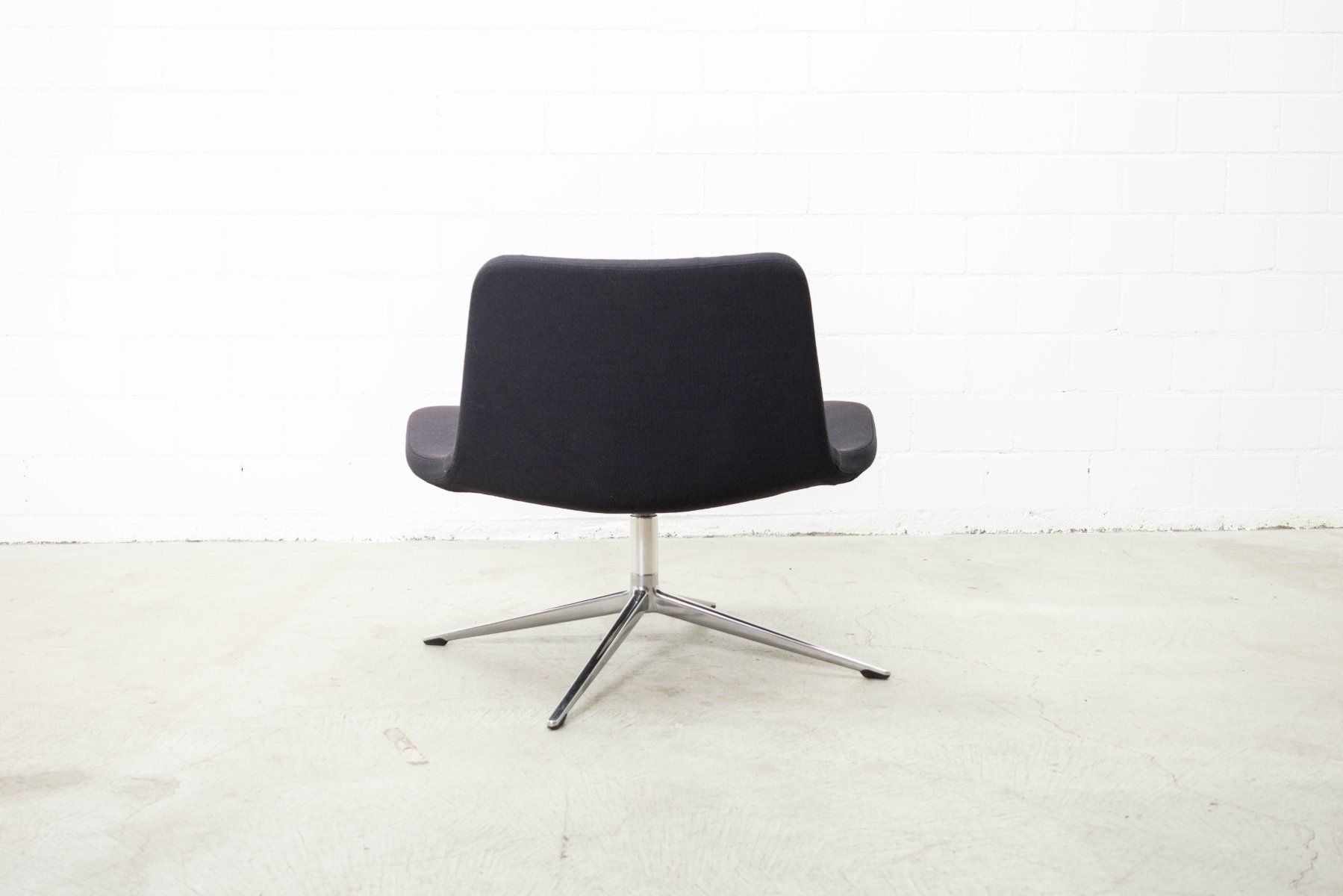 Hay Poltrone: RAY Drehsessel / Loungechair von HAY – Usato da Zürich venduto da ZuercherBrockenhaus 4