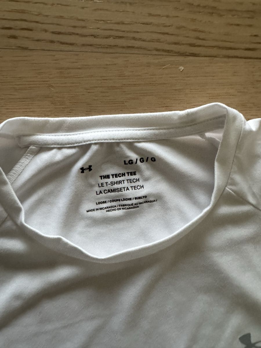 Under Armour T-Shirts: Under Armour Männer Shirt – Gebraucht aus Wetzikon ZH von P__tt5 1