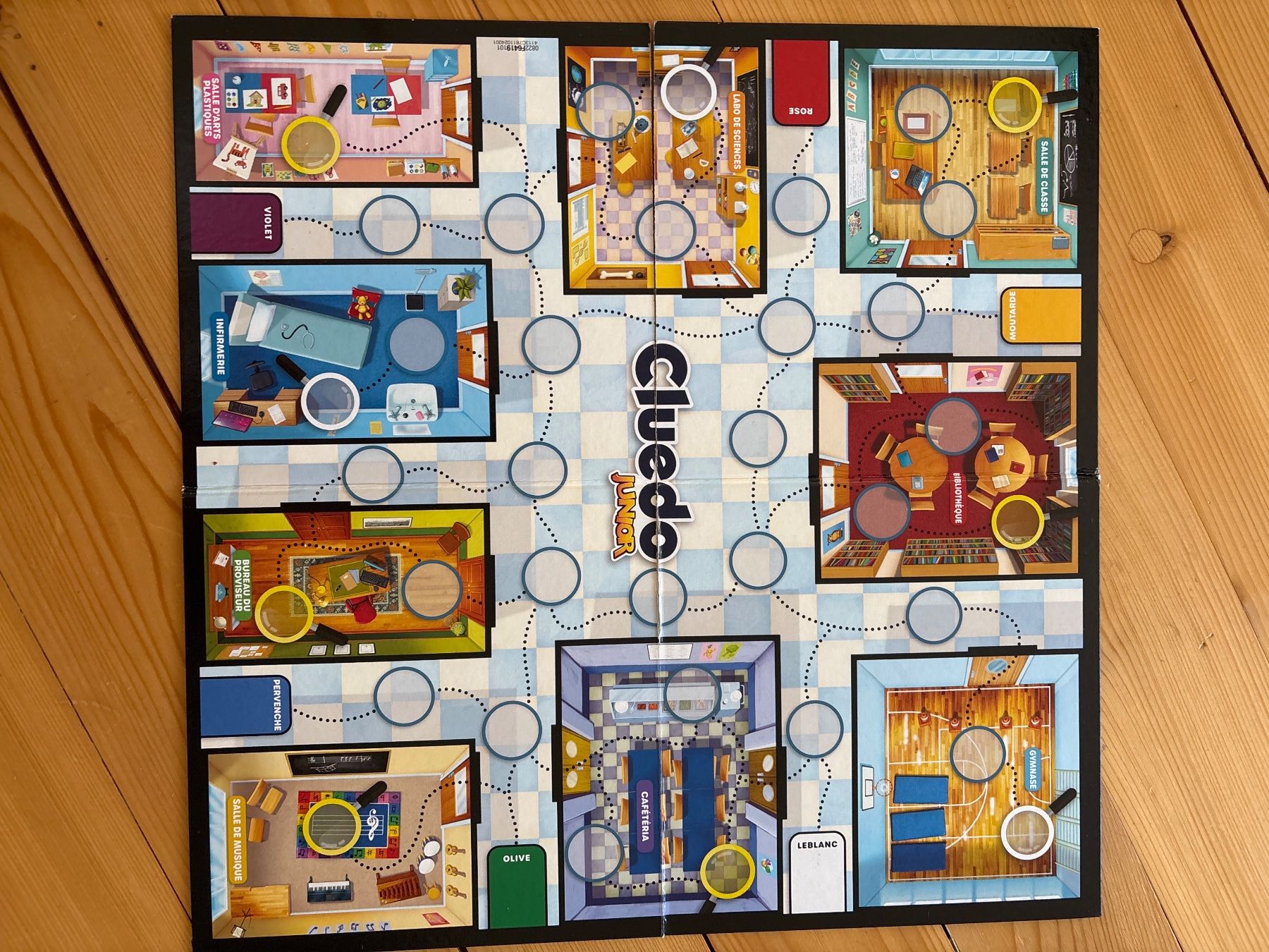 Hasbro Giochi: Cluedo junior dès 4 ans – Usato da La Chaux-de-Fonds venduto da nabl84 2