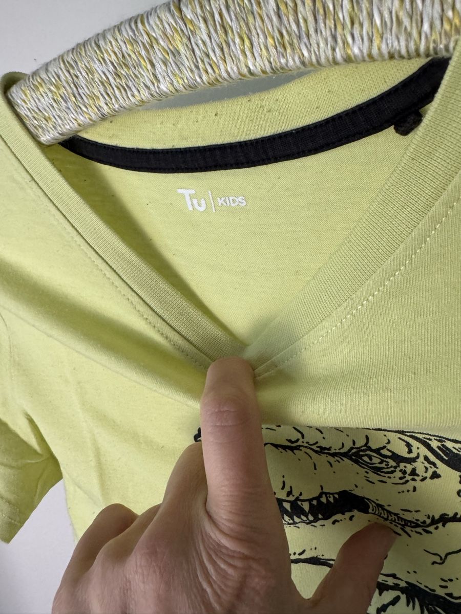 Camicie, T-shirt & Polo: T-Shirt with dinosaur print, size 152 cm – Usato da Zürich venduto da AninANILOKIN 3