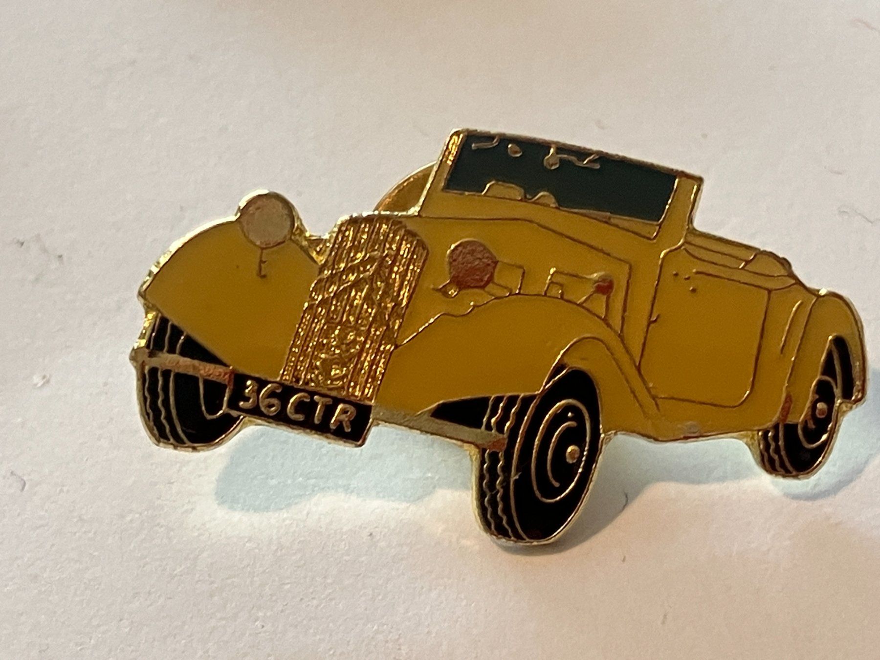 Placchette & Badge: 1 Pin Citroen 36 CTR – Usato da Basel venduto da djwwpp