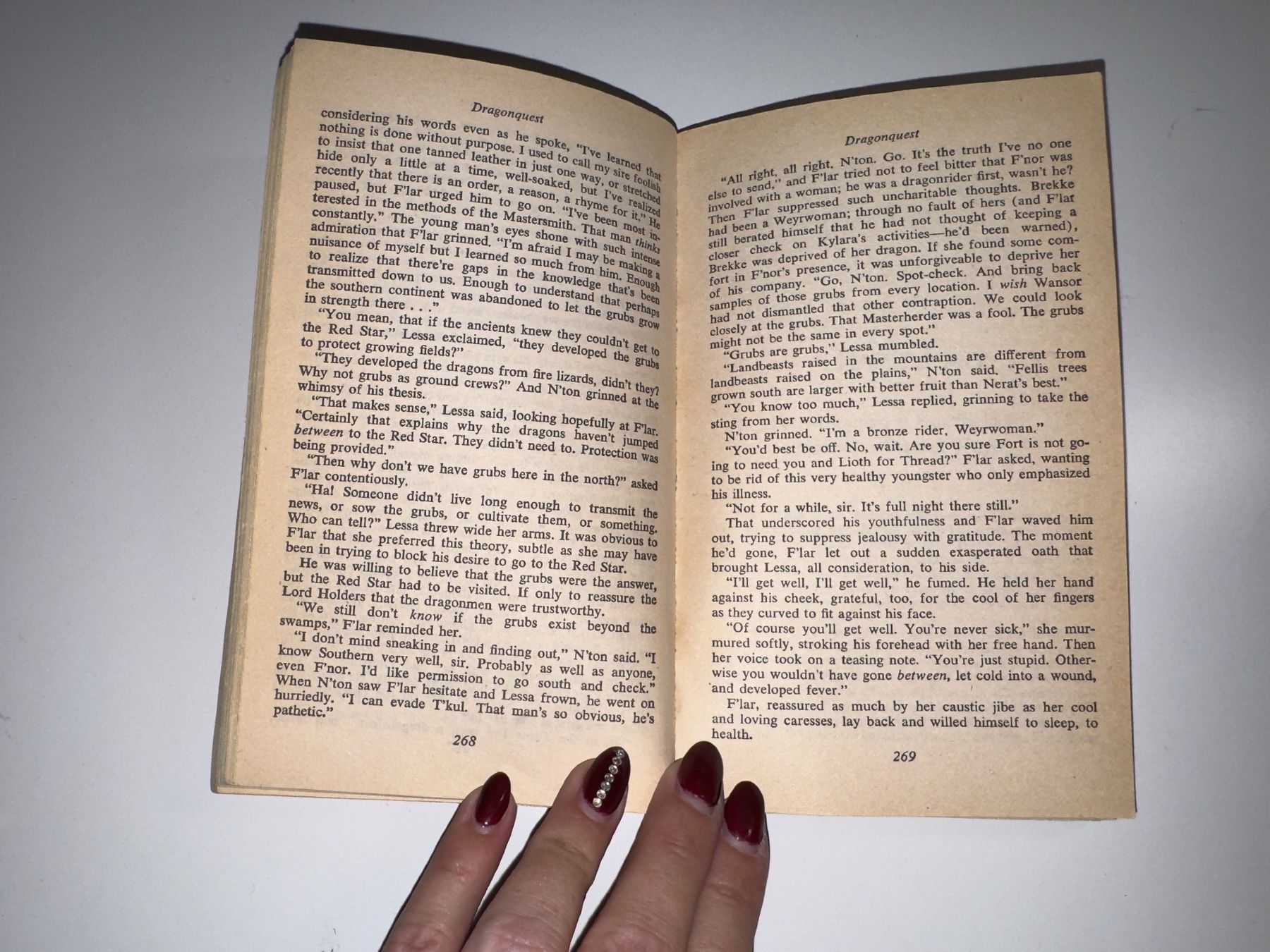 Libri: NOVEL: Anne McCaffrey, Dragonquest – Usato da Grosswangen venduto da English_books 7