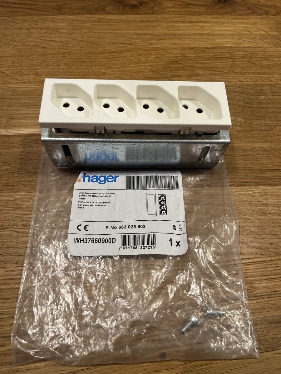 Hager Fiches d'alim.: Hager FLF Steckdose 4xT13 – Neuf (Voir description) à Altikon par Norealis