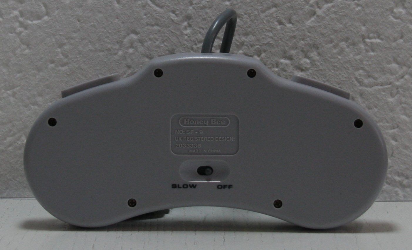 Nintendo Controller: SNES Controller Honey Bee SF-9 – Usato da Fisibach venduto da Retrogames24 1