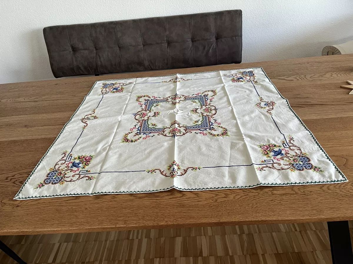 Alle Dekorationen: Tischdecke  – Neu (gemäss Beschreibung) aus Schliern b. Köniz von medion3098 1