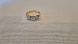 bague or 750, 3 diamants, 3,06 grammes