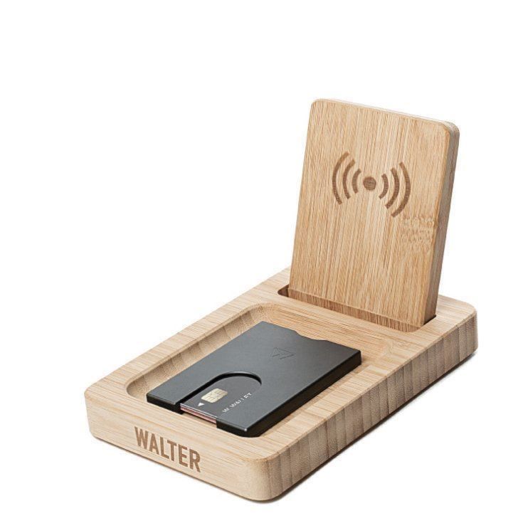 Docking station: Standing Dock chargeur induction bambou – Nuovo e nell'imballaggio originale da Morges venduto da DigiAC 2