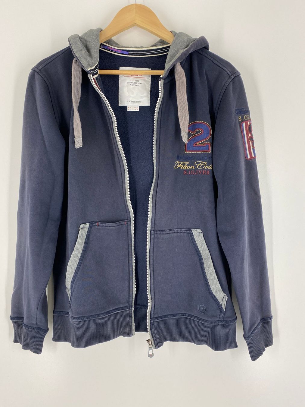 S.Oliver Giacche: S. Oliver Sweatjacke mit Kapuze – Usato da Mülligen venduto da Chleeblatt1941