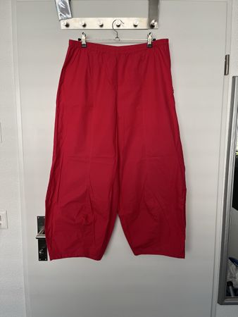 Damen Hose rot Grösse 40/42 weit guter Zustand