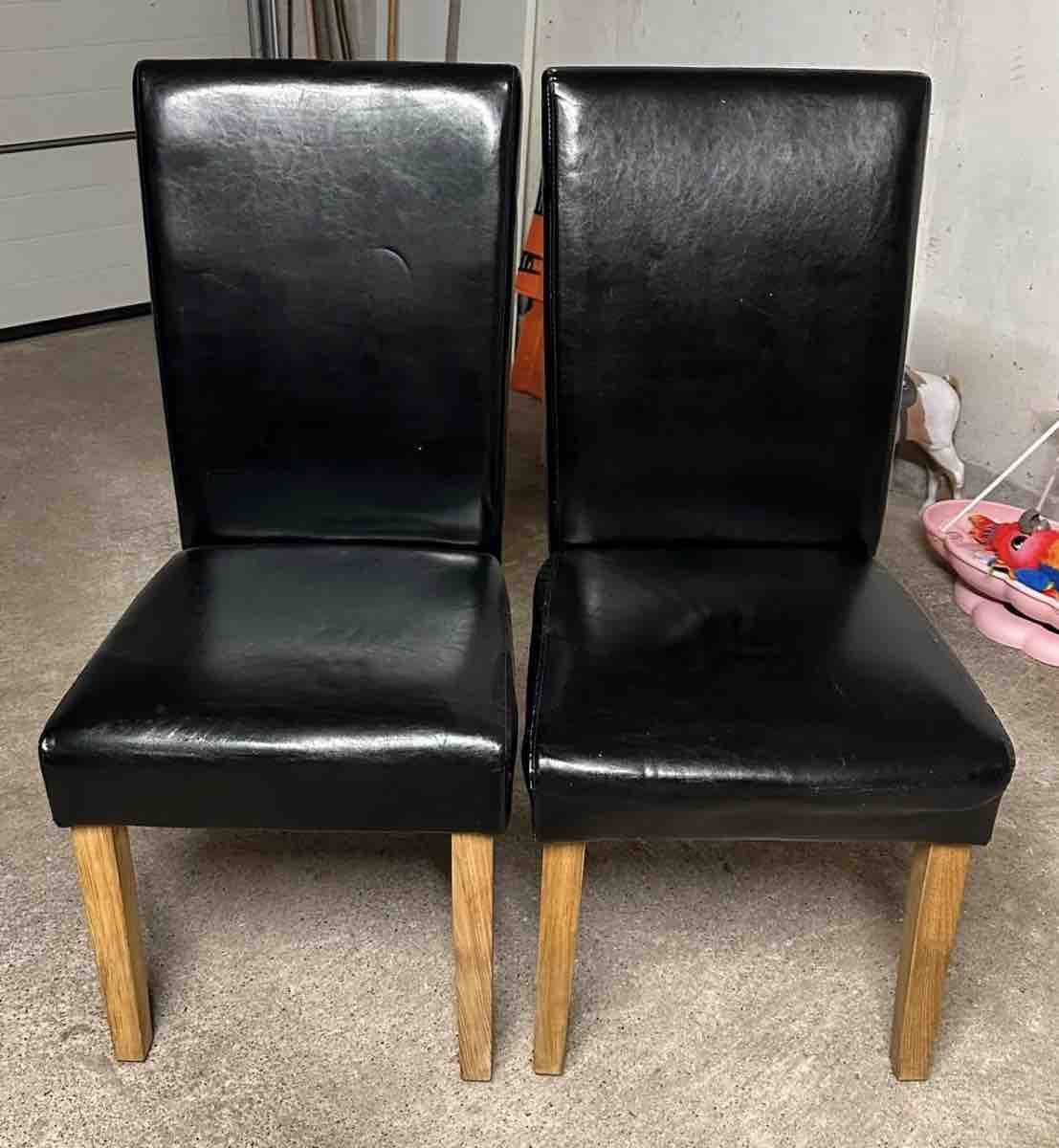 Chaises: Esszimmerstühle Kunstleder Schwarz 2 Stk. – D'occasion à Krauchthal par Kiddy32