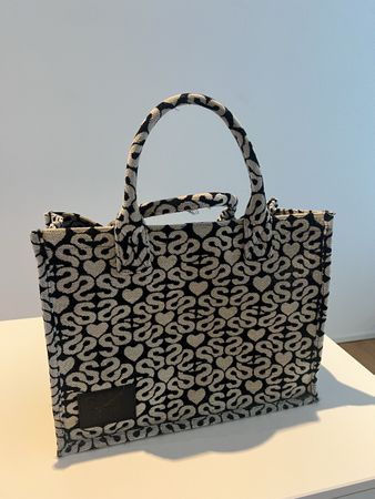 Sandro Totebag in Top-Zustand - ähnlich wie Dior Book Tote