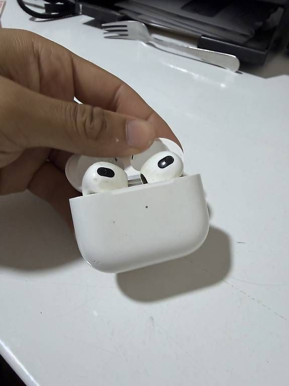 Casques audio: Airpods Gen 2 – D'occasion à Murgenthal par kev_mmr6 2